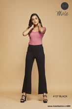 Load image into Gallery viewer, 4137 Women Knitted Relaxed regular wear Pant