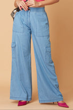 Load image into Gallery viewer, 4177 Wide Leg Cargo Jeans
