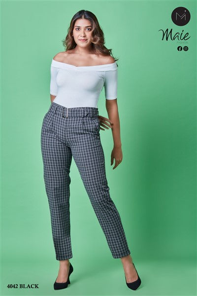 4042 Women's Checkered Front Pocket Trousers