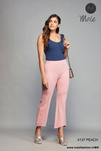 Load image into Gallery viewer, 4137 Women Knitted Relaxed regular wear Pant
