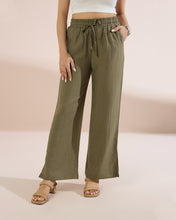 Load image into Gallery viewer, 4221A Loom Slit-Hem Linen Trousers
