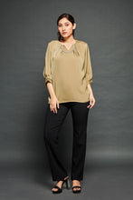 Load image into Gallery viewer, 5032 Women&#39;s V-Neck Top with Pearl Necklace Detail
