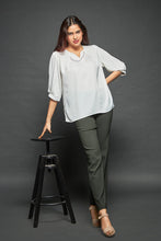 Load image into Gallery viewer, 5032 Women&#39;s V-Neck Top with Pearl Necklace Detail
