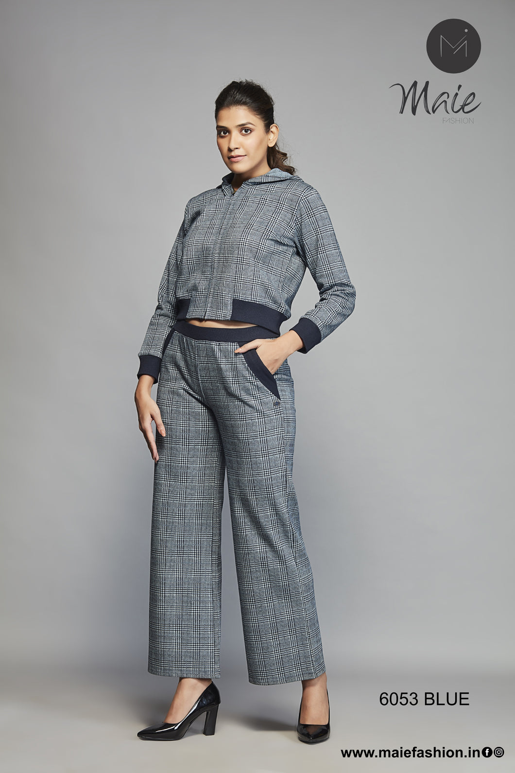 6053 Checkered Print Travel Set