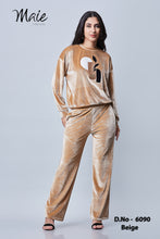 Load image into Gallery viewer, 6090 Women Shine velvet Co-ord set
