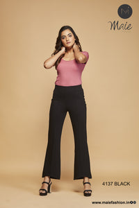 4137 Women's Relaxed Fit Knitted Pants