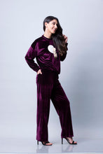 Load image into Gallery viewer, 6090 Velvet Jumper Travel Co-ord Set
