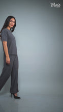 Load and play video in Gallery viewer, 6082 Women&#39;s Knitted Co-ord set
